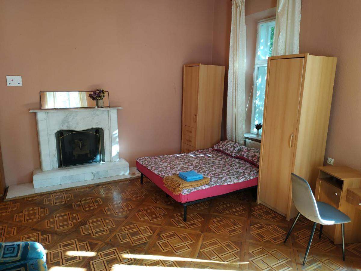 Кімната В Серці Львова Lviv Exterior foto